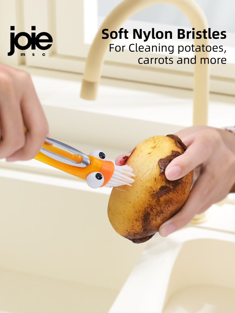 ジョイピーラー＆ブラシ多機能果物野菜ピーラー＆クリーニングブ - Kitchen Gadgets Joie のレビューと価格